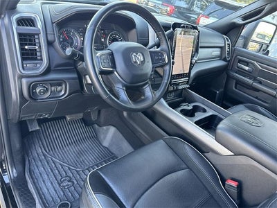 2024 RAM 3500 Laramie Crew Cab 4x4 8' Box