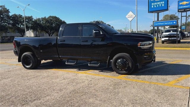 2024 RAM 3500 Laramie Crew Cab 4x4 8' Box