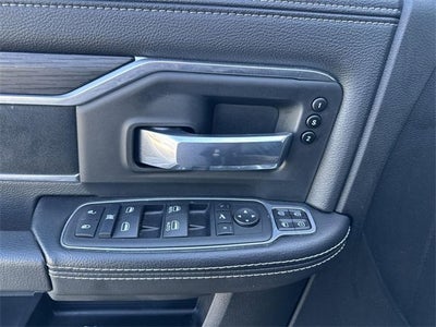 2024 RAM 3500 Laramie Crew Cab 4x4 8' Box