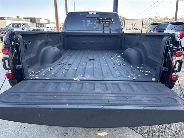 2024 RAM 3500 Laramie Crew Cab 4x4 8' Box