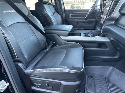 2024 RAM 3500 Laramie Crew Cab 4x4 8' Box