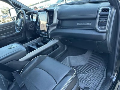 2024 RAM 3500 Laramie Crew Cab 4x4 8' Box