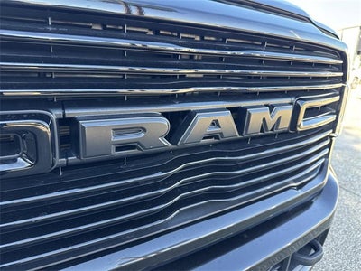 2024 RAM 3500 Laramie Crew Cab 4x4 8' Box