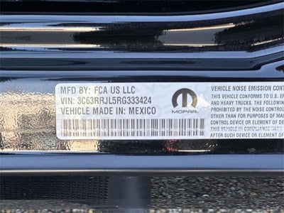 2024 RAM 3500 Laramie Crew Cab 4x4 8' Box