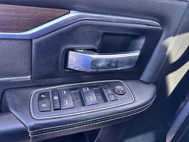 2022 RAM 2500 Laramie Crew Cab 4x4 6'4" Box