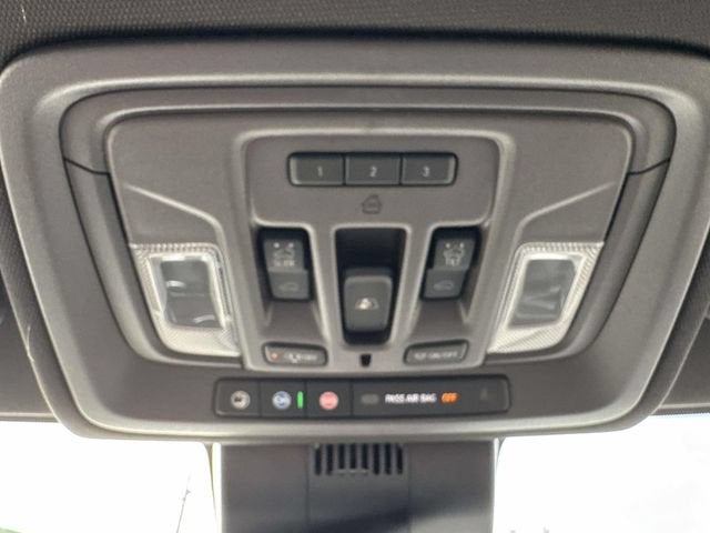 2026 GMC Sierra 1500 SLT - Photo 12