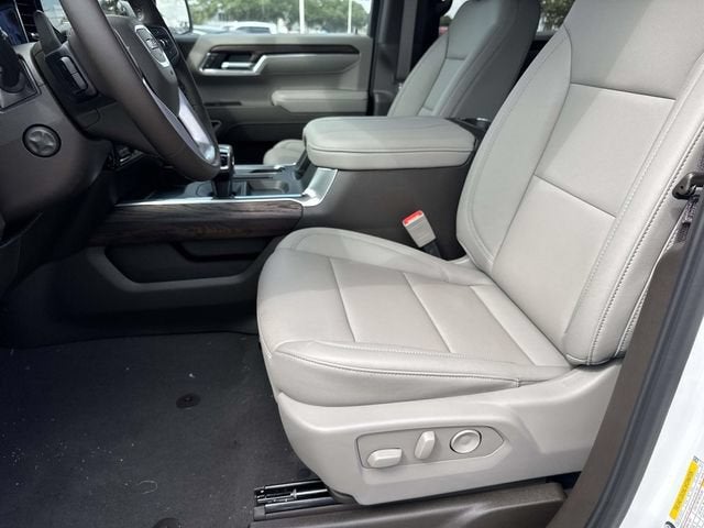 2026 GMC Sierra 1500 SLT - Photo 8