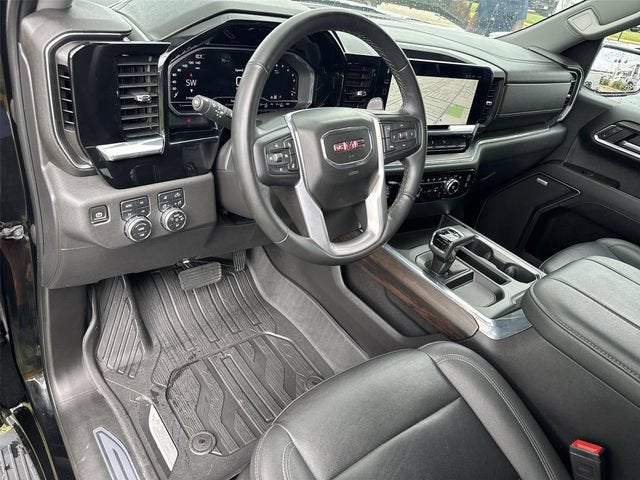 2024 GMC Sierra 1500 SLT - Photo 10