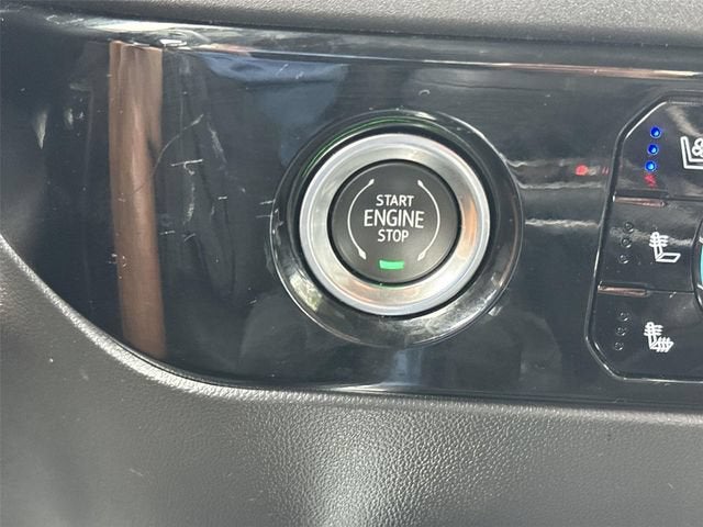 2024 GMC Sierra 1500 SLT - Photo 17