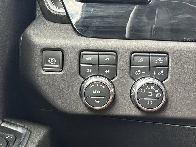 2024 GMC Sierra 1500 SLT - Photo 18