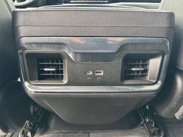 2024 GMC Sierra 1500 SLT - Photo 21