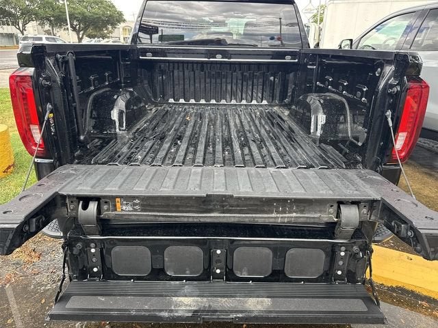 2024 GMC Sierra 1500 SLT - Photo 26