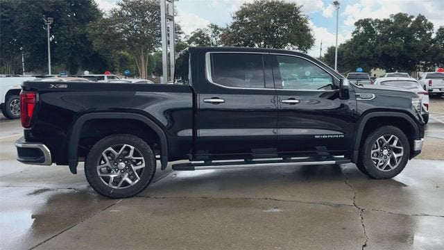 2024 GMC Sierra 1500 SLT - Photo 9