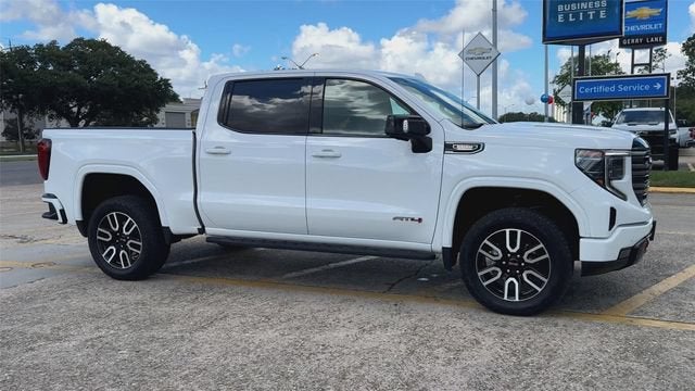 2025 GMC Sierra 1500 AT4