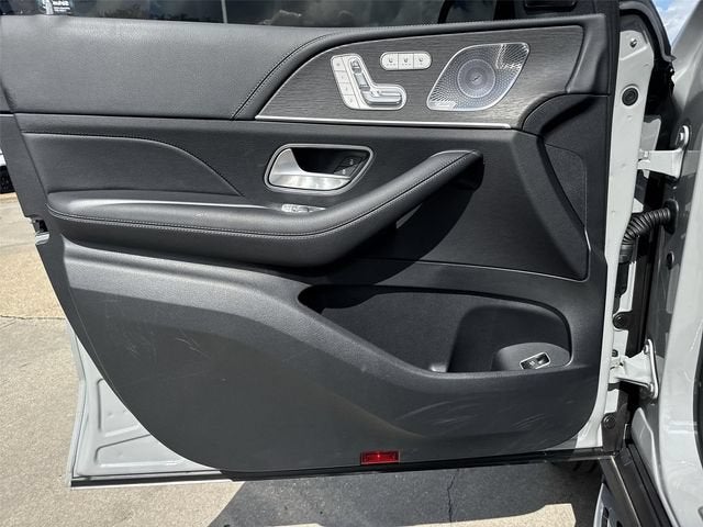 2025 Mercedes-Benz GLS 450 4MATIC®