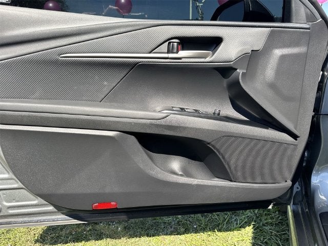 2025 Toyota Camry SE - Photo 22