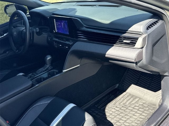 2025 Toyota Camry SE - Photo 29