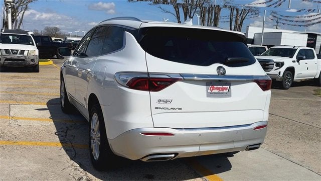 2023 Buick Enclave Essence
