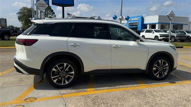 2025 INFINITI QX60 LUXE