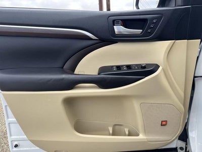 2016 Toyota Highlander Limited Platinum V6