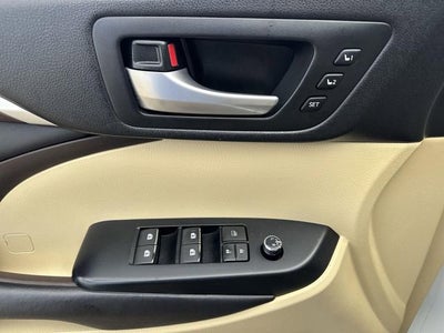 2016 Toyota Highlander Limited Platinum V6