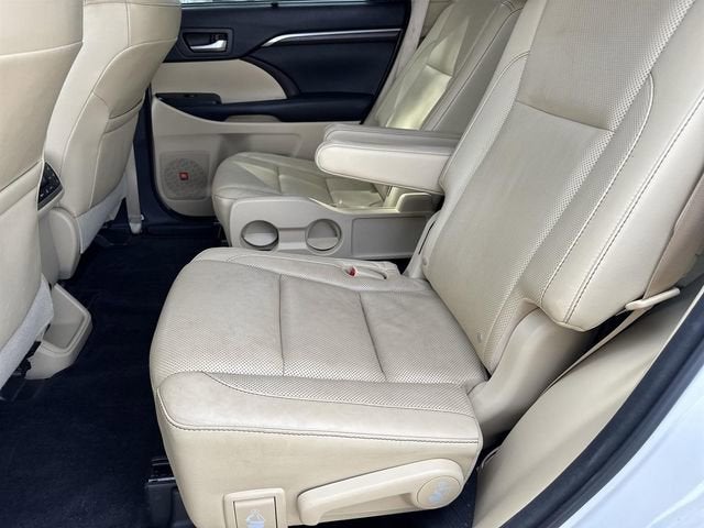 2016 Toyota Highlander Limited Platinum V6