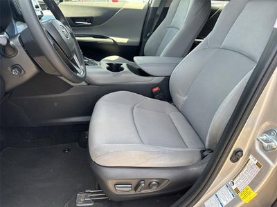 2022 Toyota Venza LE