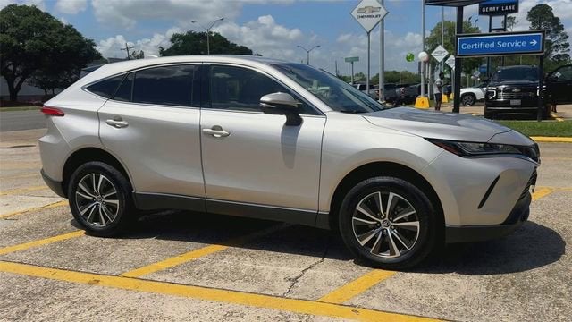 2022 Toyota Venza LE