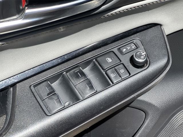 2022 Toyota Venza LE