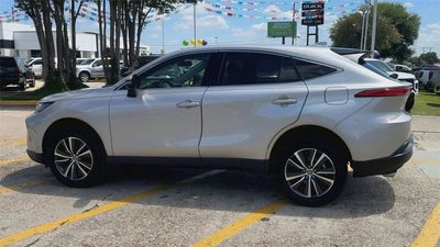 2022 Toyota Venza LE