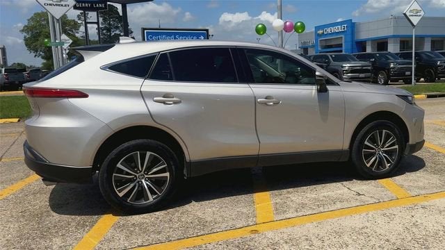 2022 Toyota Venza LE