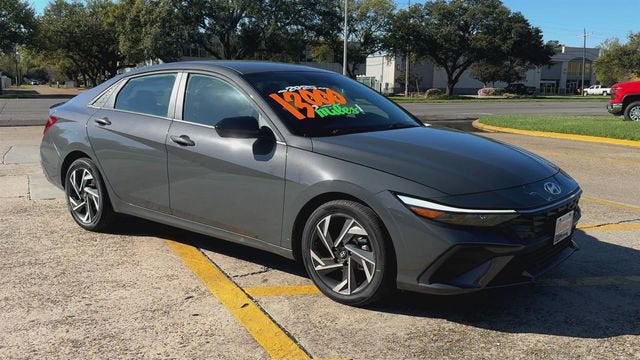 2025 Hyundai Elantra SEL Sport