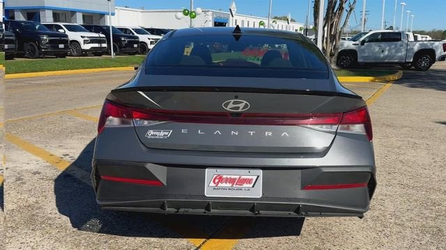 2025 Hyundai Elantra SEL Sport