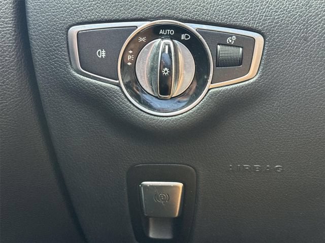 2018 Mercedes-Benz E-Class E300 - Photo 18