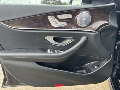 2018 Mercedes-Benz E 300 E 300