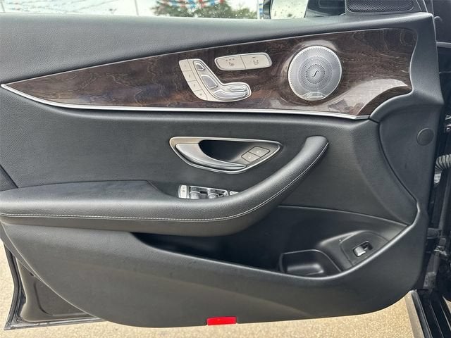 2018 Mercedes-Benz E 300 E 300