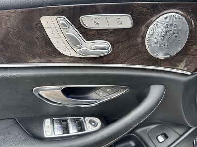 2018 Mercedes-Benz E 300 E 300