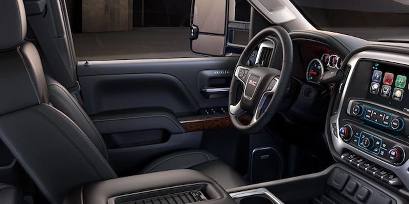 GMC SIERRA HD interior