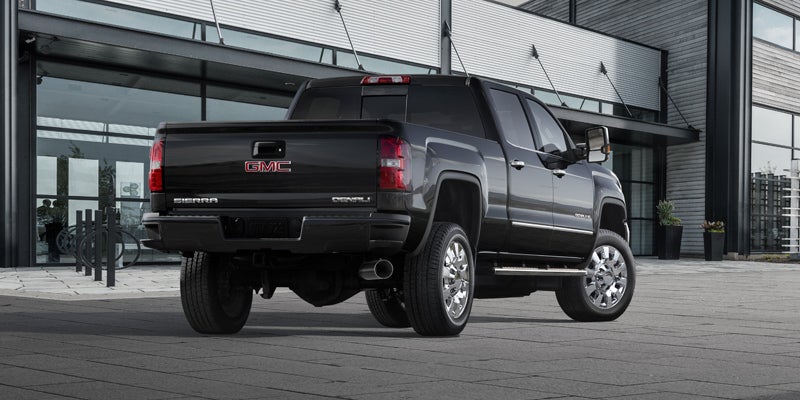 black GMC SIERRA HD exterior