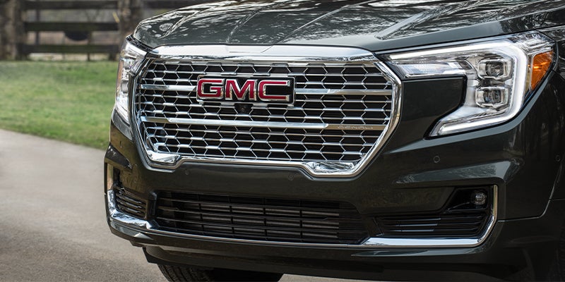 2023 GMC Terrain front view